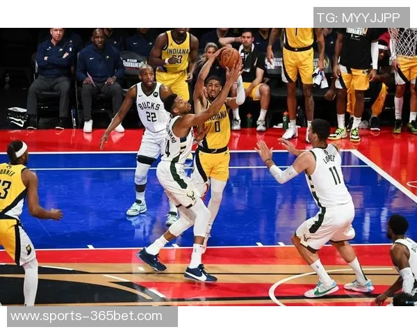 NBA高管与球探齐聚考察Woj母校球队球员展现人脉魅力 NBA高管与球探齐聚考察Woj母校球队球员展现人脉魅力