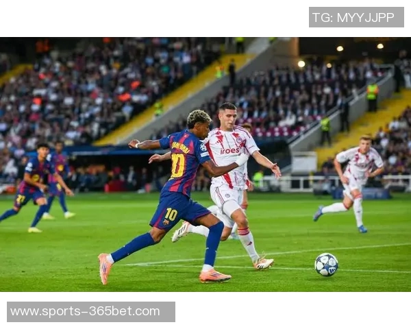 赫伊森因小腿伤缺席国家队训练皇马仍期待他能及时复出迎战国家德比 赫伊森因小腿伤缺席国家队训练皇马仍期待他能及时复出迎战国家德比