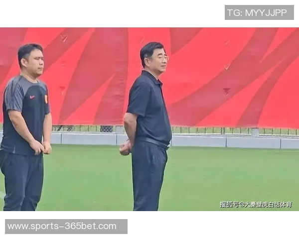 国足主帅候选人面试已进行三天结果将在本月内揭晓并计划重组