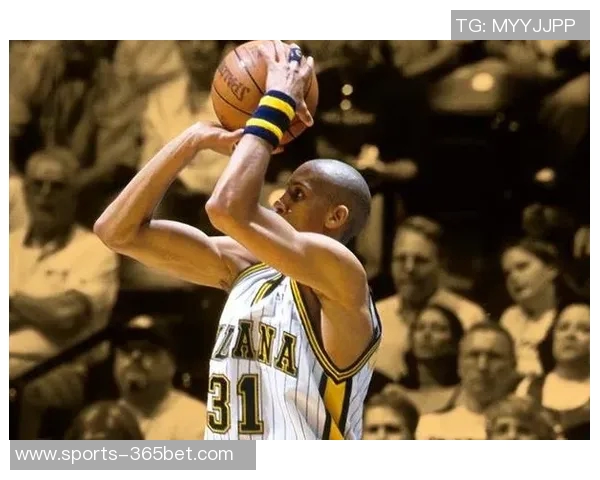 第三节进攻狂潮42-8乔丹米勒专注当下无暇他顾