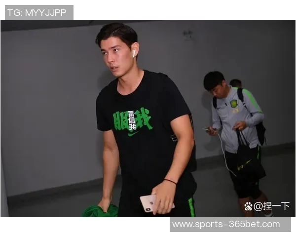 后场防守失误致命奥斯卡助攻侯永永头球破门泰山队暂时落后玉昆队