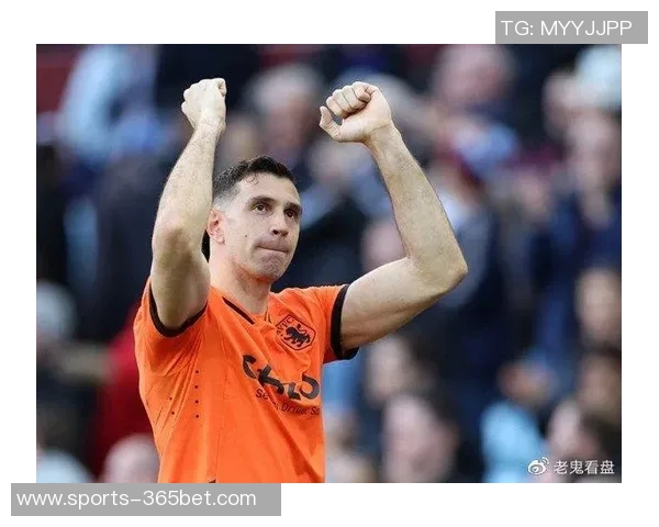 意媒报道肇事门将马丁内斯正在接受检查情绪仍然震惊不已